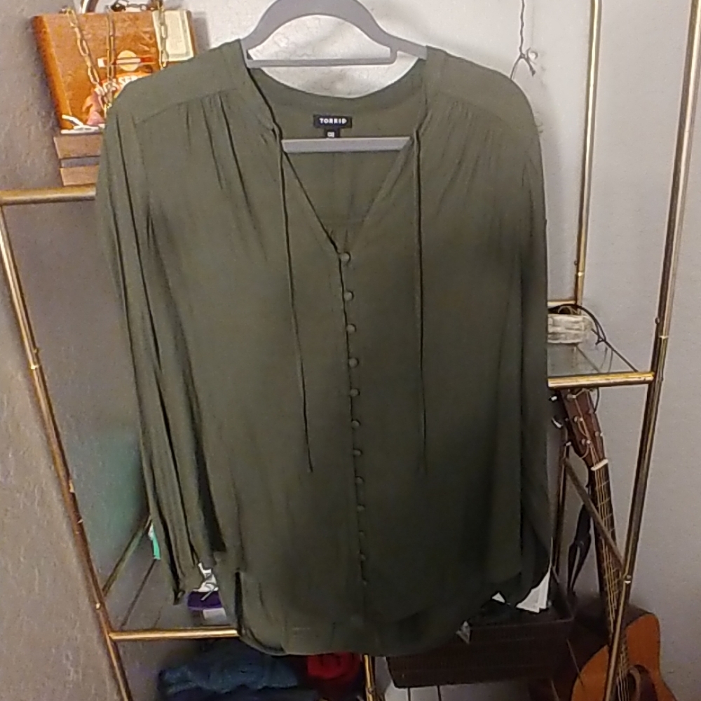 Green blouse
